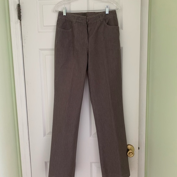 Bianca suit - Picture 3 of 3